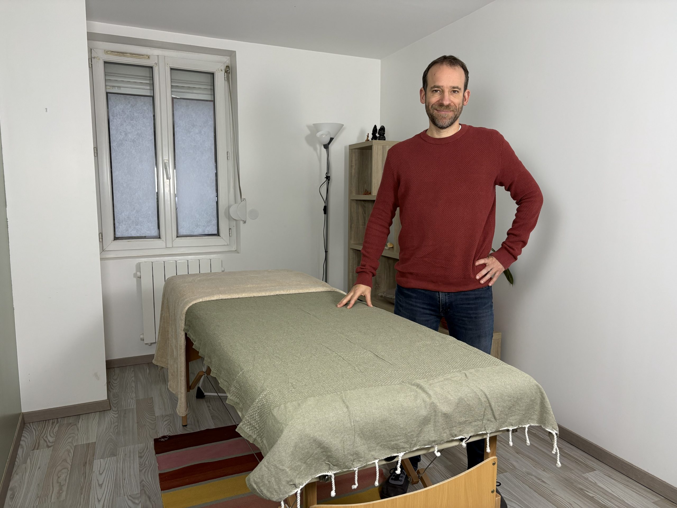 L'énergie passe par les mains du Magnétiseur